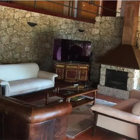 Amazing Farmhouse With Huge Pool In Geres *