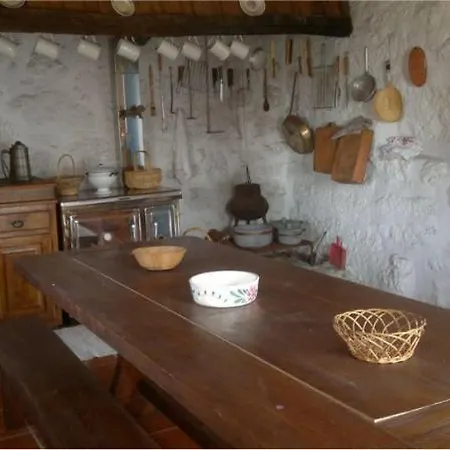 Amazing Farmhouse With Huge Pool In Geres *