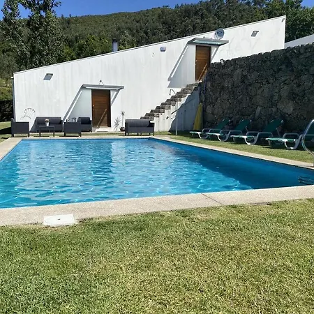 Вилла Amazing Farmhouse With Huge Pool In Geres