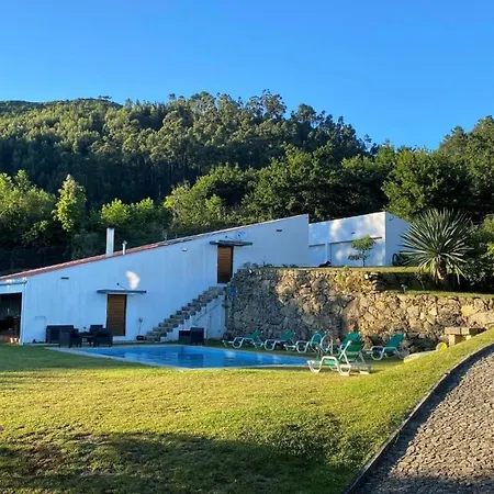 Amazing Farmhouse With Huge Pool In Geres Βίλα